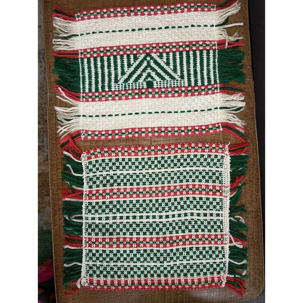 Vintage Handmade Crocheted Christmas Large Hot Pad Trivet Green Red Placemats